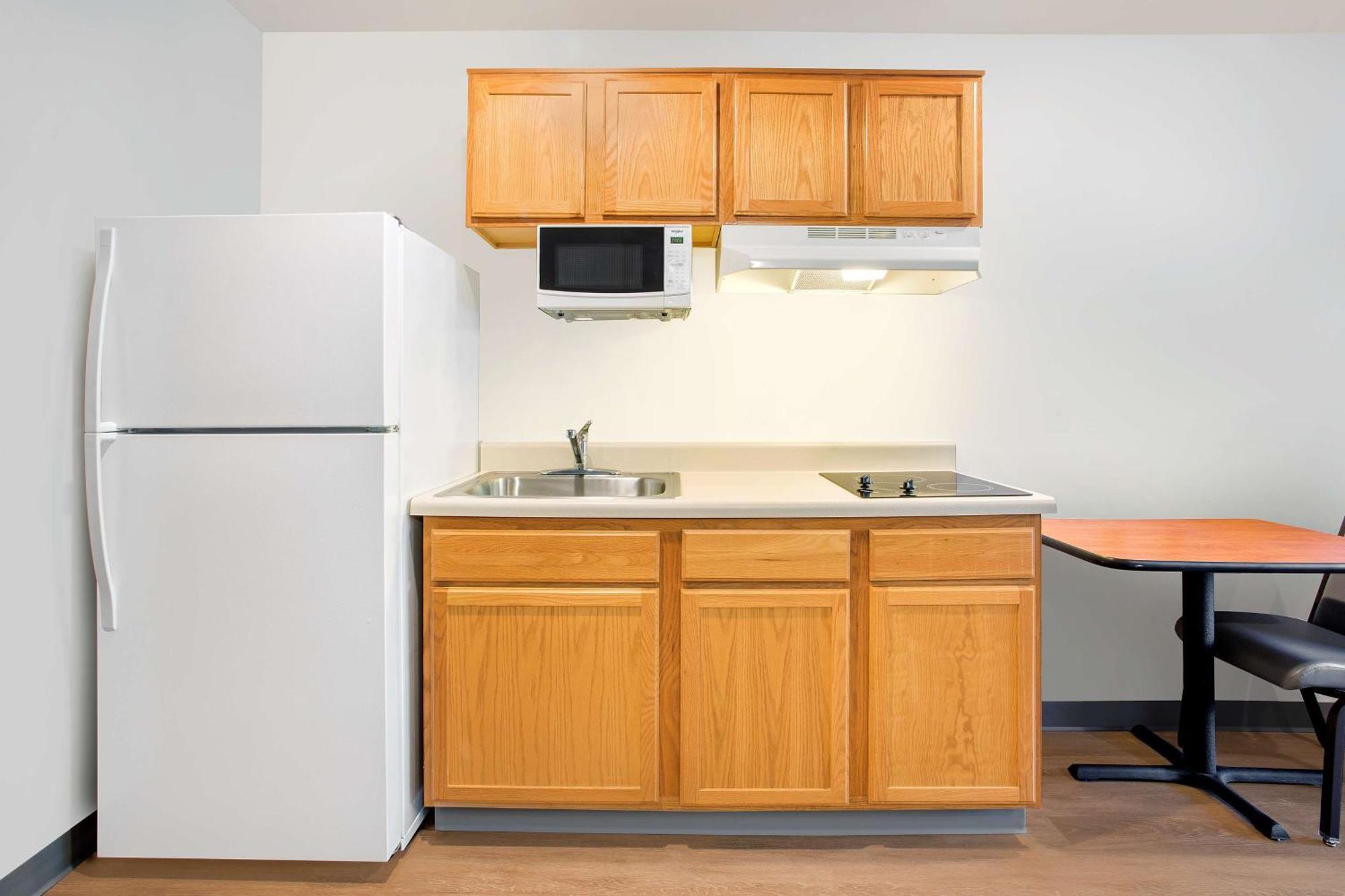 Extended Stay America Select Suites - Fort Myers - Northeast エクステリア 写真