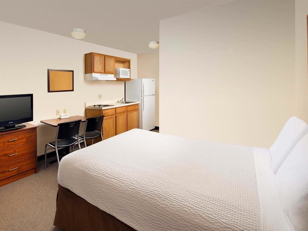 Extended Stay America Select Suites - Fort Myers - Northeast エクステリア 写真
