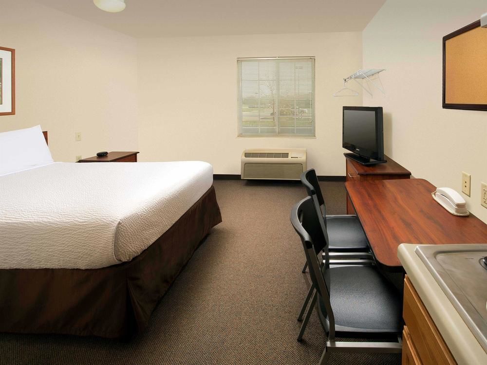 Extended Stay America Select Suites - Fort Myers - Northeast エクステリア 写真