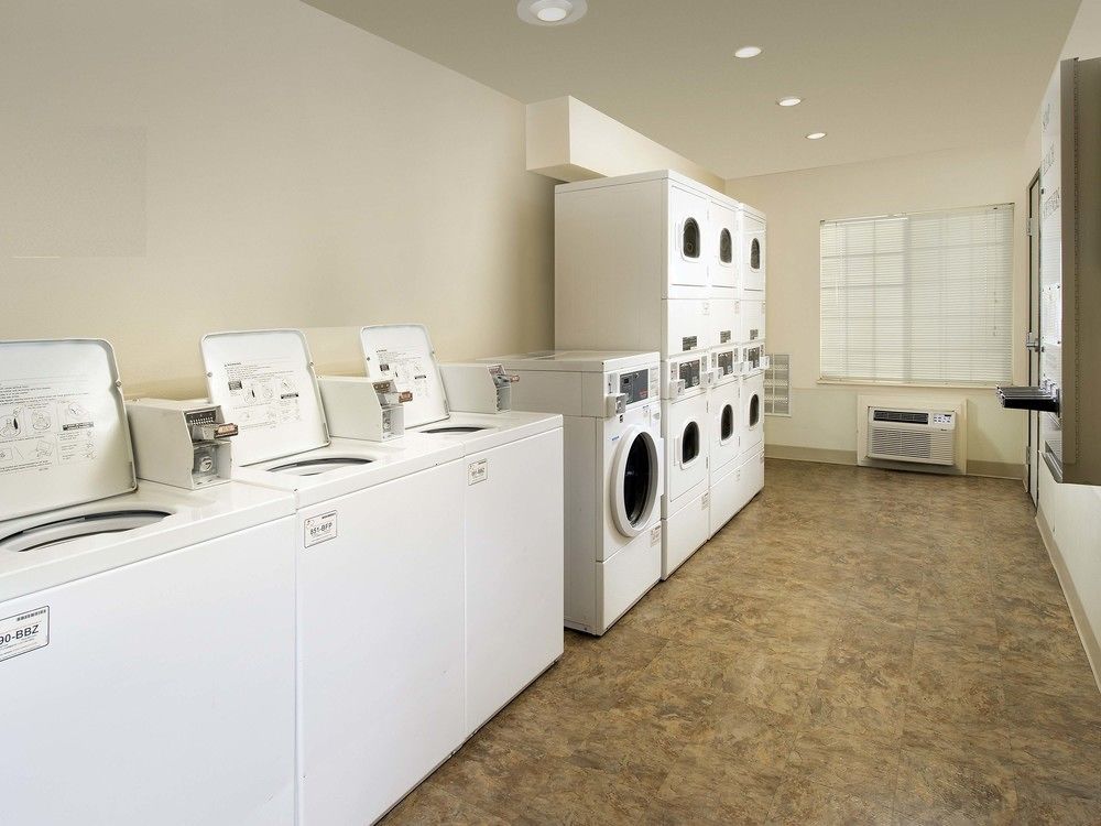 Extended Stay America Select Suites - Fort Myers - Northeast エクステリア 写真